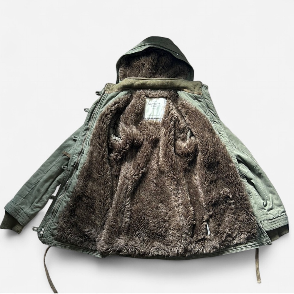 ❗️SOLD❗️Abercrombie & Fitch Olive Jacket with Brown Faux Fur🍂🍁